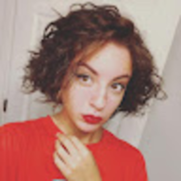 Meet your Posher, Haley - Picture 1 of 1